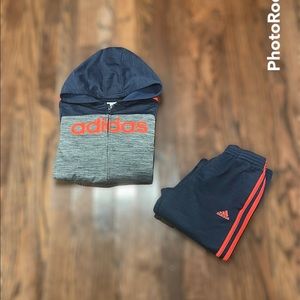 Boys ADIDAS Sweatsuit Size 7